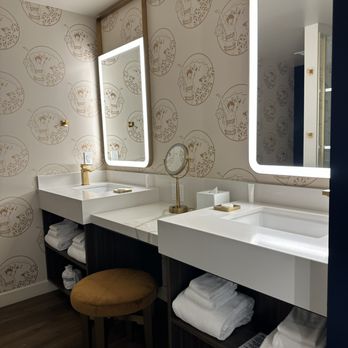 Circa - vanity w/ two sinks - Casinos Near Me - Las Vegas, Nevada Circa - vanity w/ two sinks - Casinos Near Me - Las Vegas, Nevada