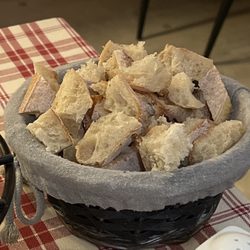 Aux Dix Vins - Bread for fondue
