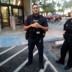 Walgreens - Rude officer did not want to view my videos. Accused only white person for blocks of causing trouble