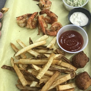 Ciro's Seafood - Small grilled shrimp basket - Seafood Near Me - Caddo Mills, Texas