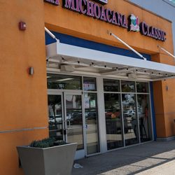 La Michoacana Premium - Storefront