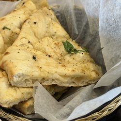 Garlic naan is flavorful!