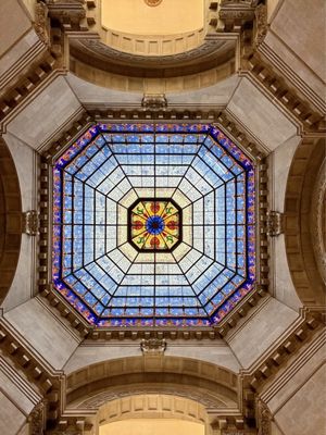 Indiana Statehouse by null