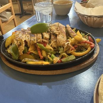 Torogoz Restaurant - Chicken fajitas - Salvadoran Near Me - Santa Fe, New Mexico