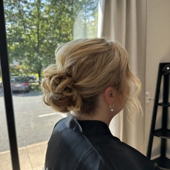 Bella J's Salon - Hair Salons Near Me - Westfield, Massachusetts