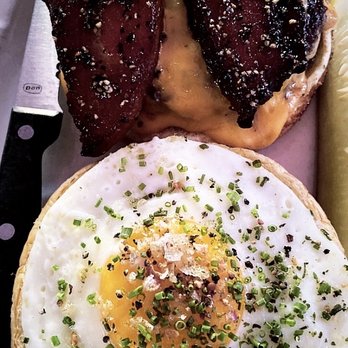 Au Cheval - Single Cheeseburger A Cheval With Bacon And Egg - Bars Near Me - Chicago, Illinois