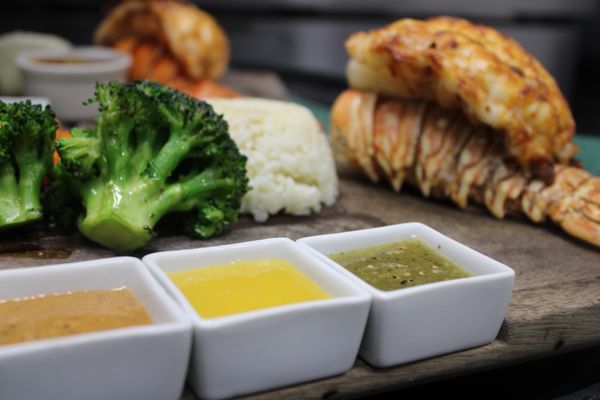 2246 W Armitage Ave by null