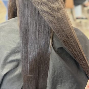 Loks Salon - Hair Salons Near Me - Groton, Connecticut