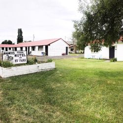 Fossil Motel & RV Park - Overview of the Motel. In the back is the RV & Tent Camping spots.