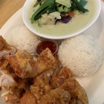 Supa Thai - B. Green Curry with Vegetables and Fried Chicken Combo Plate - Thai Near Me - Kapolei, Hawaii