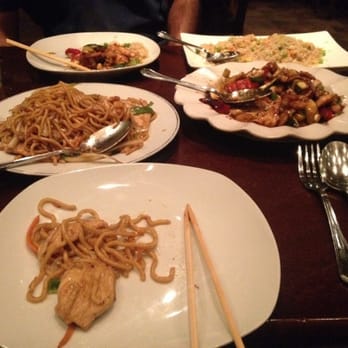 Dragon's Arch - Kung Pao, egg fried rice and chicken chow mein. Perfect dishes! - Noodles Near Me - Walnut Creek, California