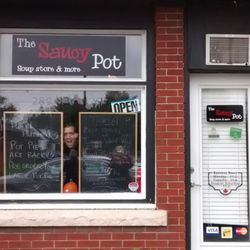 The Saucy Pot - Quick delicious take out. Reasonable prices.