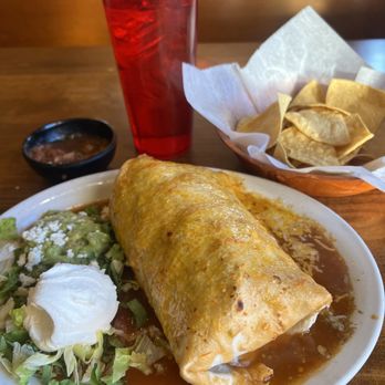 Roberto's Cafe - Carnitas Burrito - Mexican Near Me - Mammoth Lakes, California Roberto's Cafe - Carnitas Burrito - Mexican Near Me - Mammoth Lakes, California