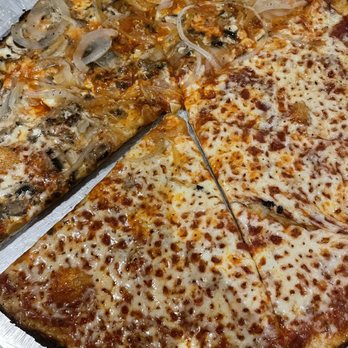 Colony Grill - Half cheese pizza and half mushroom & onion pizza - Pizza Near Me - Milford, Connecticut