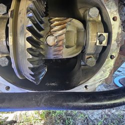 S&L Equipment Repair and Welding - Rear axle noise diagnostic.