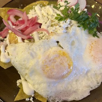 Frida Midtown - Chilaquiles verdes - Mexican Near Me - New York, New York
