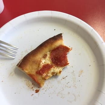 Totonno's - Pepperoni pizza - Pizza Near Me - Brooklyn, New York