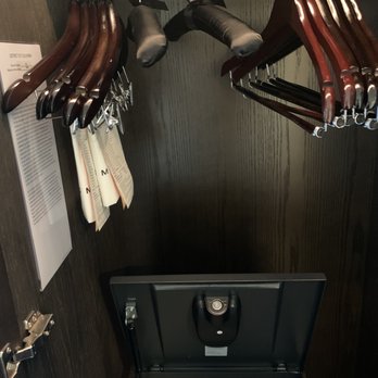 Thompson Washington - Guest room closet - Hotels Near Me - Washington, DC, District of Columbia Thompson Washington - Guest room closet - Hotels Near Me - Washington, DC, District of Columbia