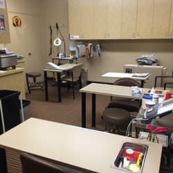 Washington Hand Therapy - Bellevue - Interior view of our Bellevue clinic.