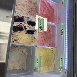 Ice Cream Shop Paleteria Deya - Flavors