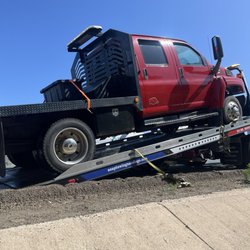 San Diego Heavy Truck & Equipment Repair - Truck in tow