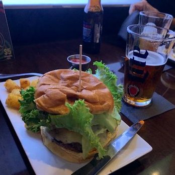 Sidelines Grille - Basic hamburger with tater tots - Sports Bars Near Me - Woodstock, Georgia