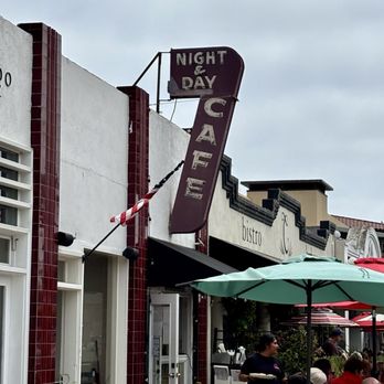 Night & Day Cafe - Beer Bar Near Me - Coronado, California