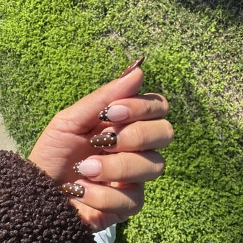 Luv Nails & Spa - Nail Salons Near Me - Costa Mesa, California