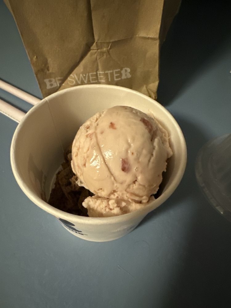 BASKINROBBINS Updated September 2024 12 Photos & 21 Reviews 1632