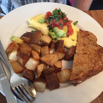 Half & Half - Cali omelette - Breakfast & Brunch Near Me - St. Louis, Missouri Half & Half - Cali omelette - Breakfast & Brunch Near Me - St. Louis, Missouri