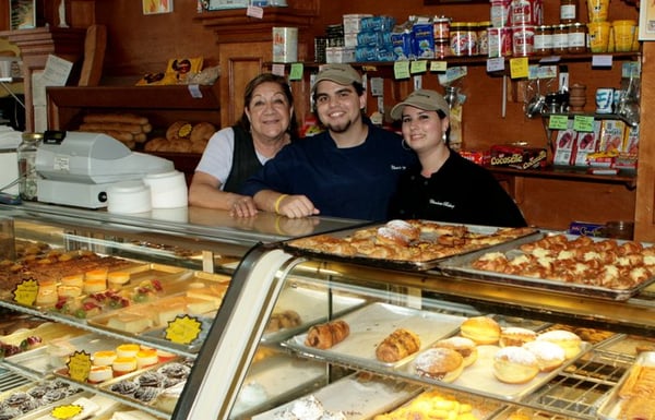 Charlotte Bakery by null