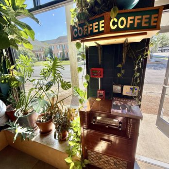 1000 Faces Coffee - Coffee & Tea Near Me - Athens, Georgia 1000 Faces Coffee - Coffee & Tea Near Me - Athens, Georgia