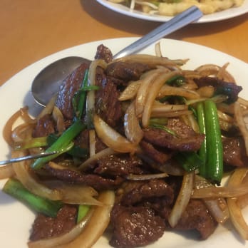 Taipei 101 - Scallion Beef - some good here, but a bit on the bland side. - Taiwanese Near Me - Cary, North Carolina
