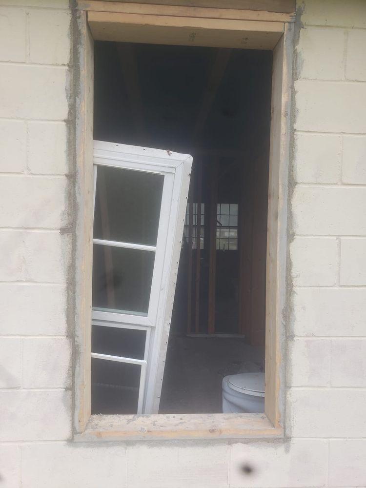 Slide of Tellez Avendaño Construction & Roofing