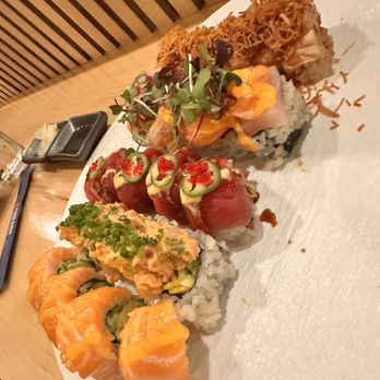 Tiger Sushi - Signature roll set - Sushi Bars Near Me - GREAT NCK PLZ, New York Tiger Sushi - Signature roll set - Sushi Bars Near Me - GREAT NCK PLZ, New York