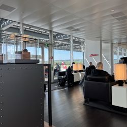 Swiss Senator Lounge E - Lounge