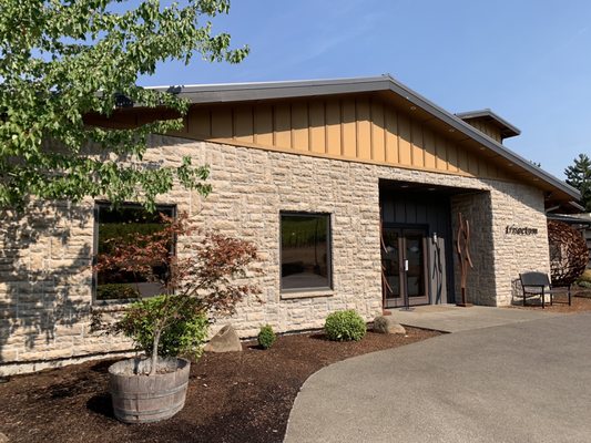 Trisaetum Winery by null