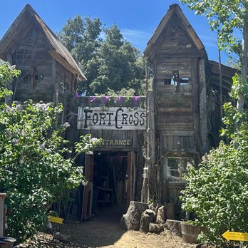 Fort Cross Old Timey Adventures - Entrance to a wonderful afternoon - Tours Near Me - Santa Ysabel, California