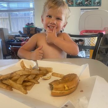 Midtown Grill - Kids Cheeseburger - Burgers Near Me - Yuba City, California