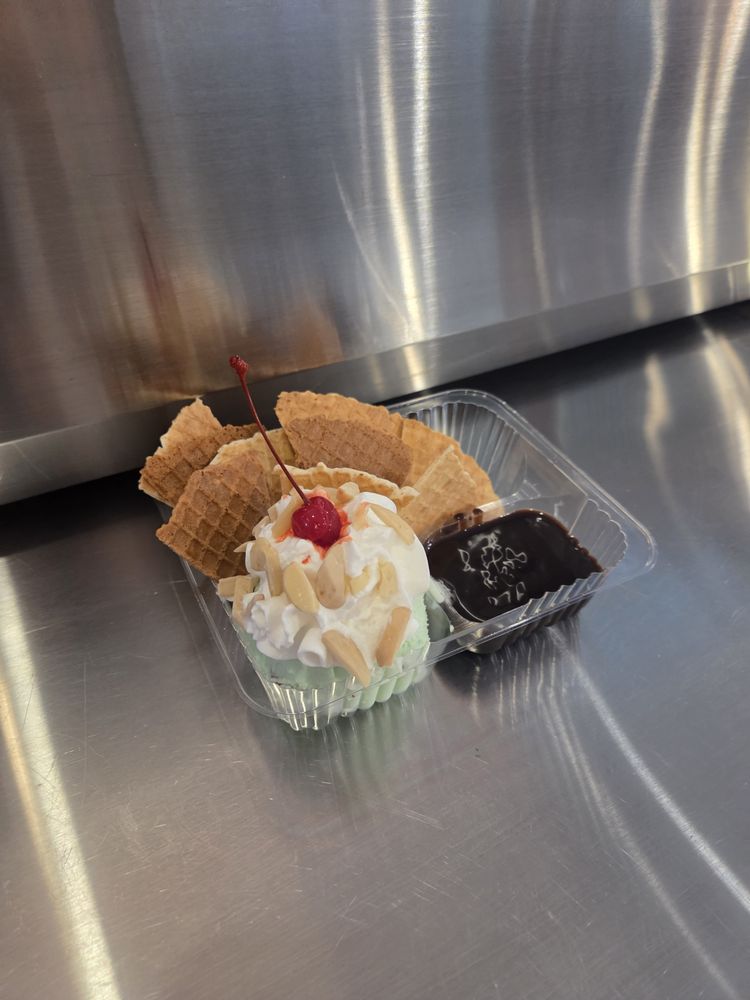 Food from Willi Scoops