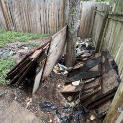 Williamson Management - Horrible . I own a home next to a prop they mng there Was a meth lab and a gang member who beat his child living there. Don't use em!!!!!