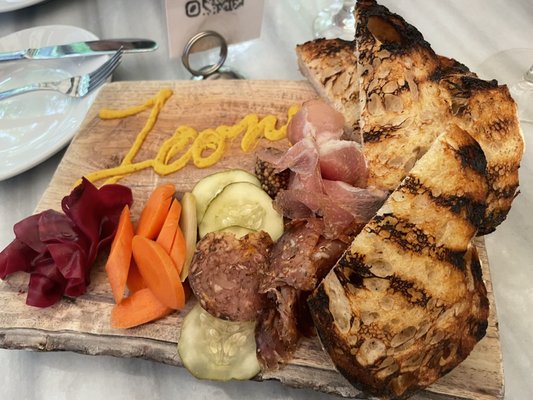 LEON's Full Service by null LEON's Full Service by null