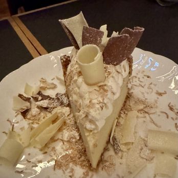 Alder - Desserts Near Me - Toronto, Ontario