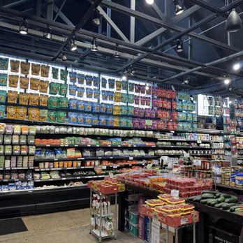 Market Fresh - Grocery Near Me - Beverly Hills, Michigan