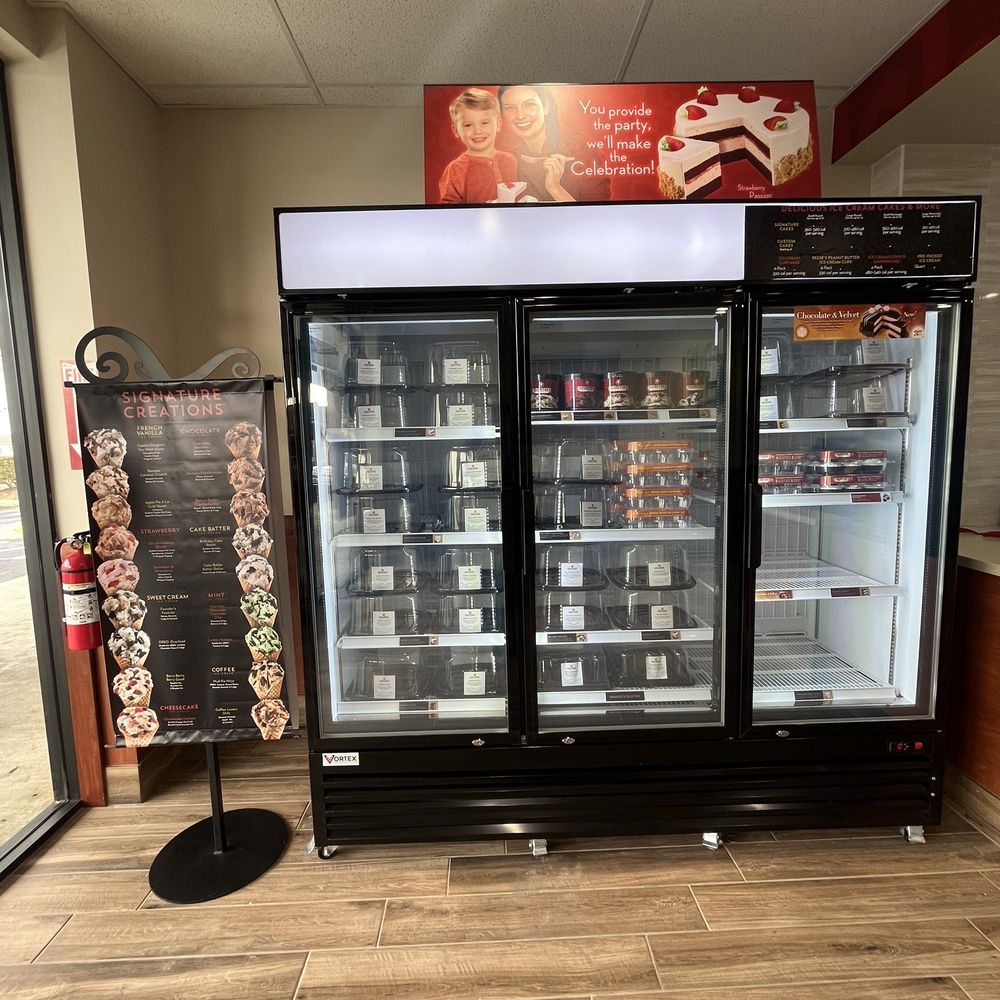 Cold Stone Creamery - the inside of a store - Ice Cream & Frozen Yogurt Near Me - Milpitas, California