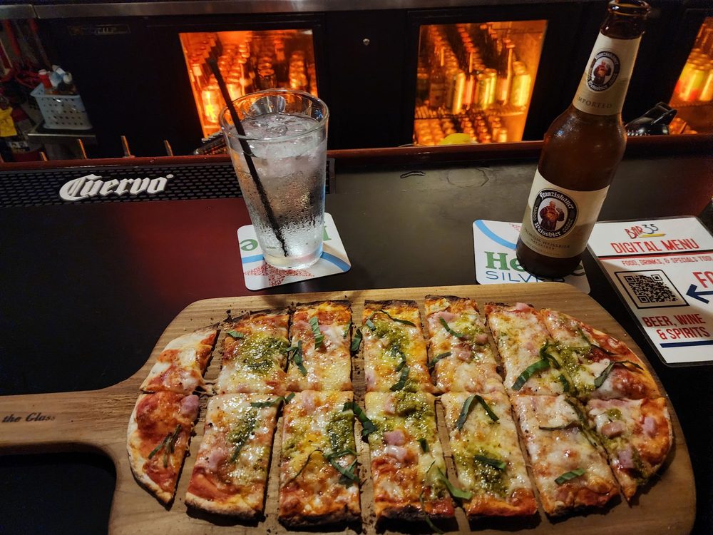 Social spots from Bar 35