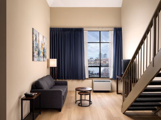Huntingdon Hotel & Suites by null