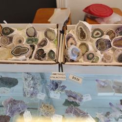 Camp Creek Stoneworks - Inside