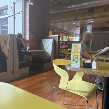 Snooze, an A.M. Eatery - Breakfast & Brunch Near Me - Houston, Texas