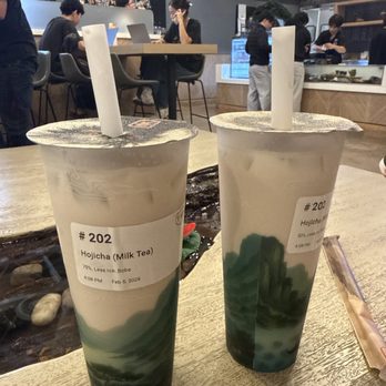 Yun Tea House - Hojicha milk tea with boba - Coffee & Tea Near Me - San Diego, California Yun Tea House - Hojicha milk tea with boba - Coffee & Tea Near Me - San Diego, California